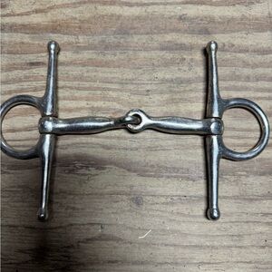Full cheek single jointed bit Equestrian 5.25